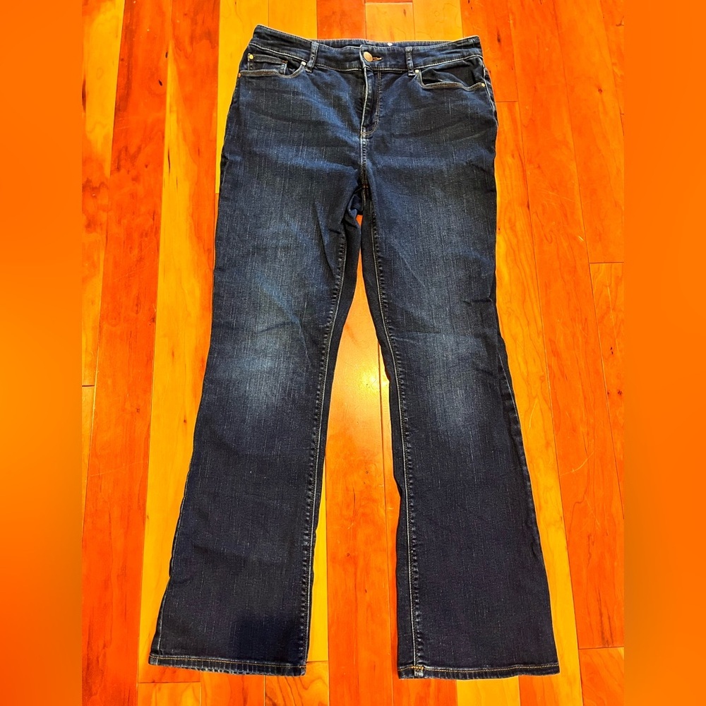 Chico's Dark Blue Barely Boot Jeans Size 0S EUC Stretchy Comfy LW Relaxed